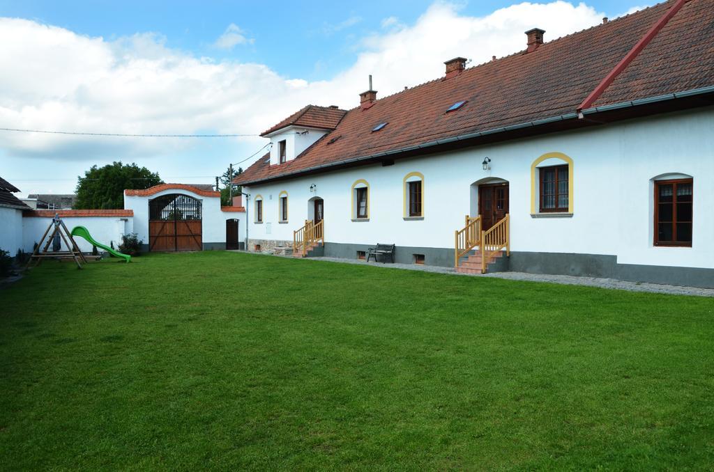 Apartamento Blazkuv Statek Malsice Exterior foto