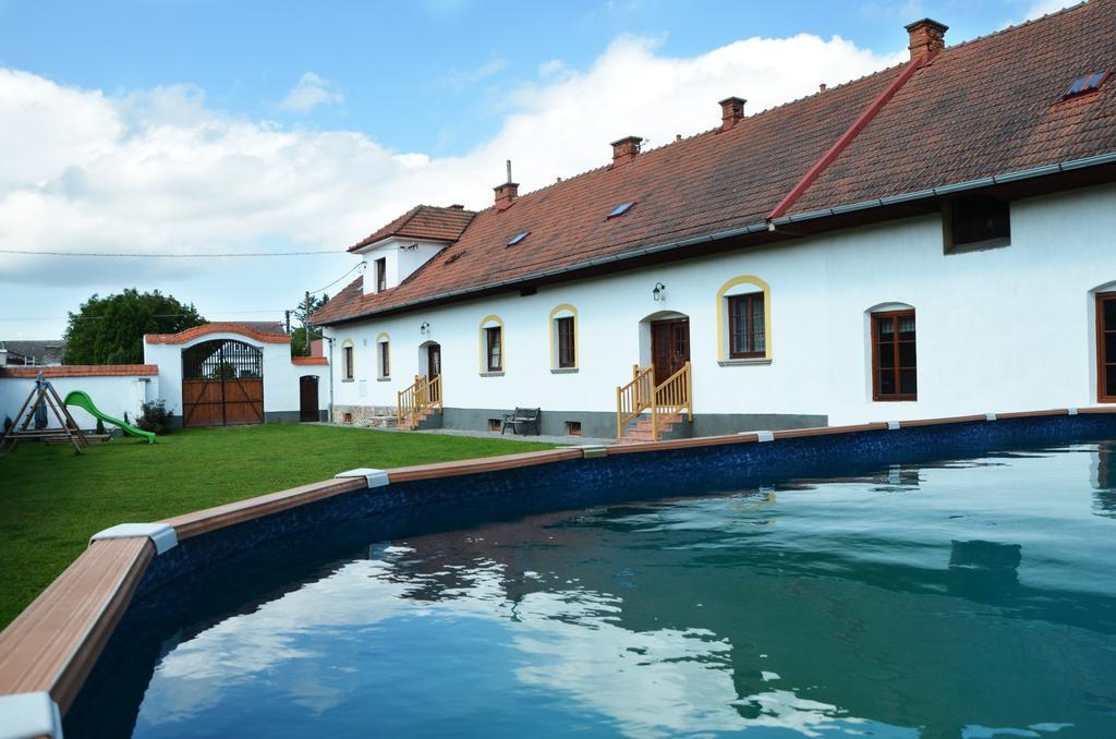 Apartamento Blazkuv Statek Malsice Exterior foto
